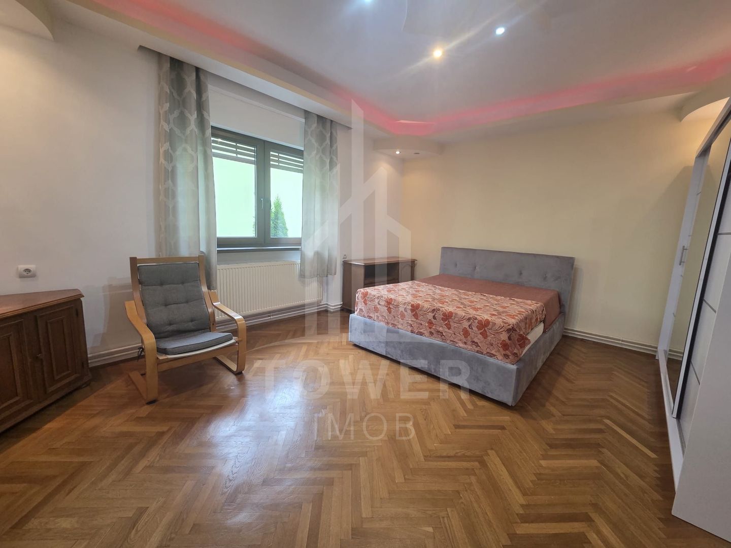 Casă de închiriat în Zona Trei Stejari - Poză 2