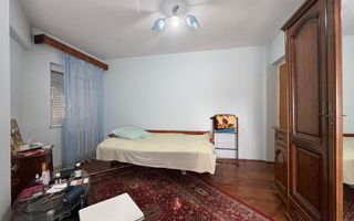 Apartament cu 3 camere decomandate, etaj 2, Centru - Poză 9