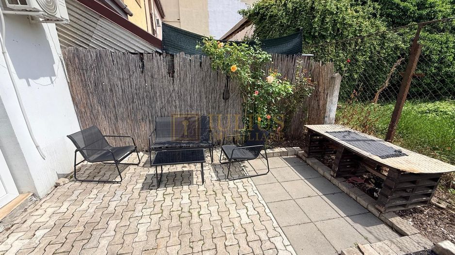 2 camere| apartament la casa-curte comuna| loc de parcare| centrala proprie| - Poză 13