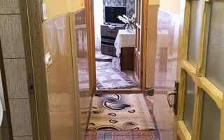 Vând apartament cu 3 camere - Poză 3