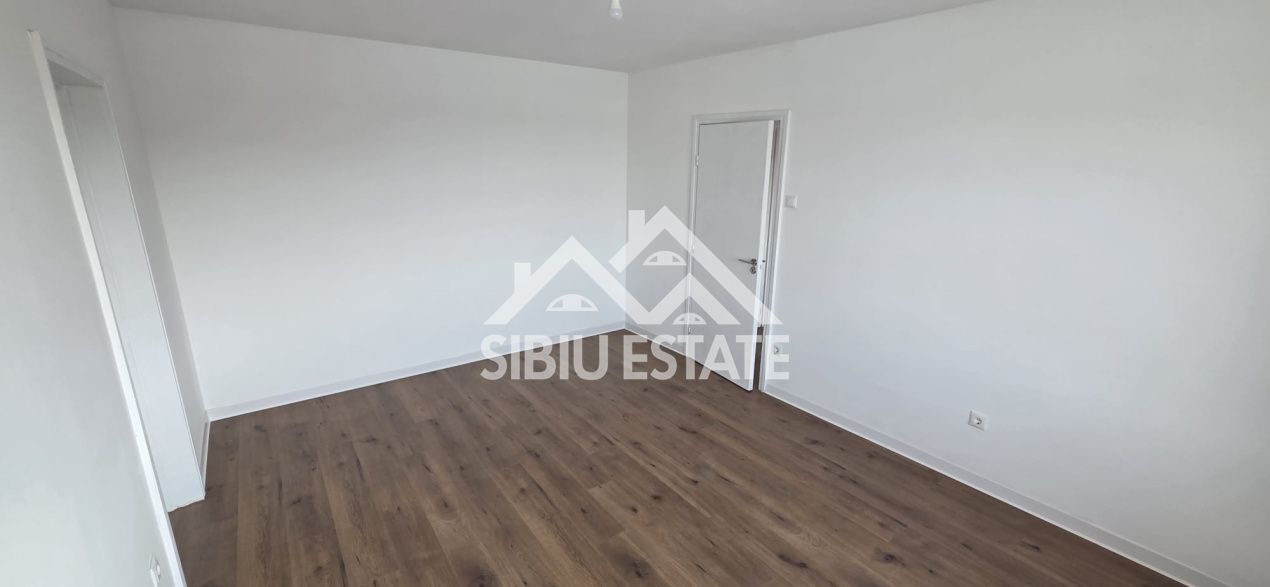 Apartament 2 camere confort 1, etaj 2 - renovat recent - str. Lunga - Poză 3