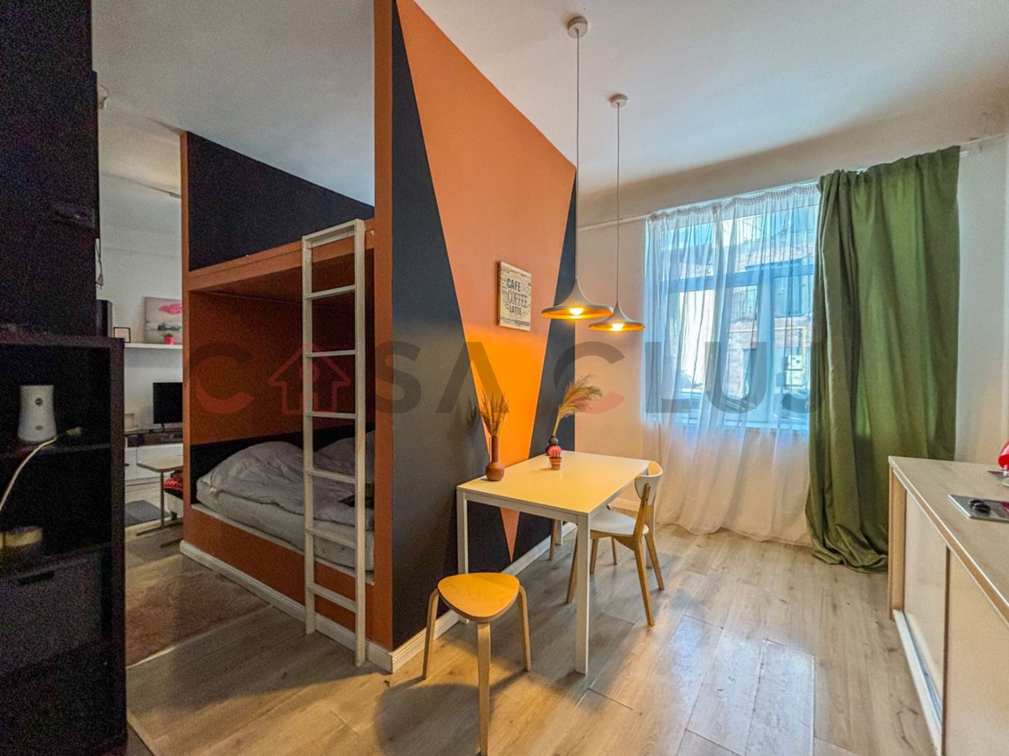 Studio langa Parcul Feroviarilor cu gradina proprie - Poză 1