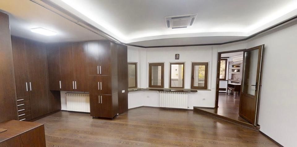 Ion Neculce | Apartament 5 camere în vilă monument - Poză 35