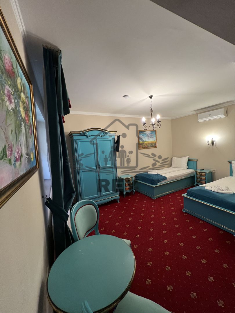 Vila de vanzare in zona Centrala/Orasul de jos - Poză 31