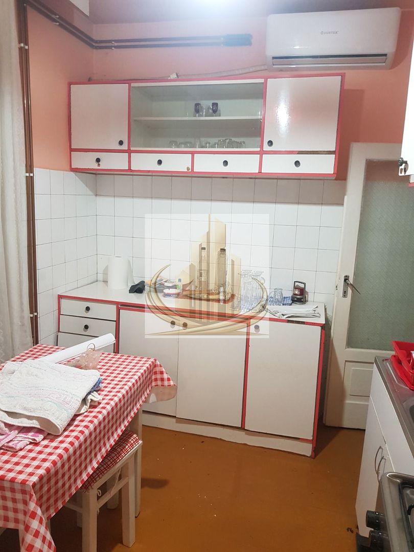 Casa 150 mp si teren in suprafata de 570 mp,  Mehala - Poză 4
