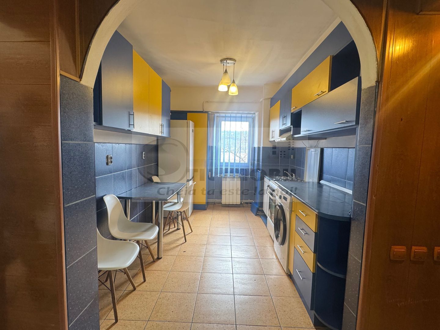 Apartament de 3 camere Dacia - 420 euro - Poză 1