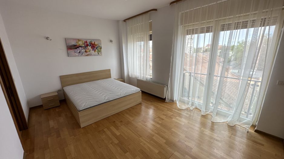 Apartament cu 3 camere - Poză 8