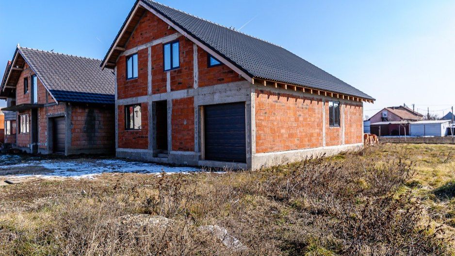 Casa moderna cu garaj in cartier nou - Tisa Noua Arad - Poză 2