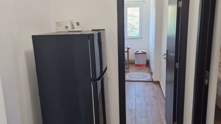 Garsoniera Superba Pajura Cu Centrala - Poză 6