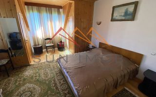 Vila de vanzare, teren 3100 mp, 7 camere, 6 grupuri sanitare, 3 CT, an 1997 - Poză 37