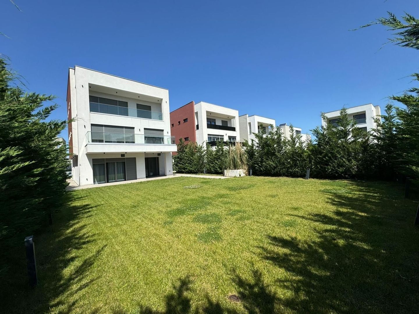 Vila  6 camere de inchiriat - Poză 21