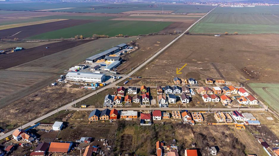 Casă spațioasă în cartier rezidențial în expansiune – Tisa Nouă, Arad - Poză 7
