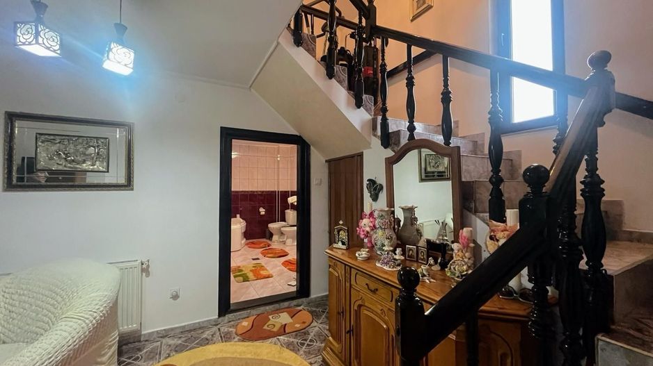 Casă spațioasă P+E+M | 43 ari teren | Mobilată & utilată | Iaslovăț - Poză 20