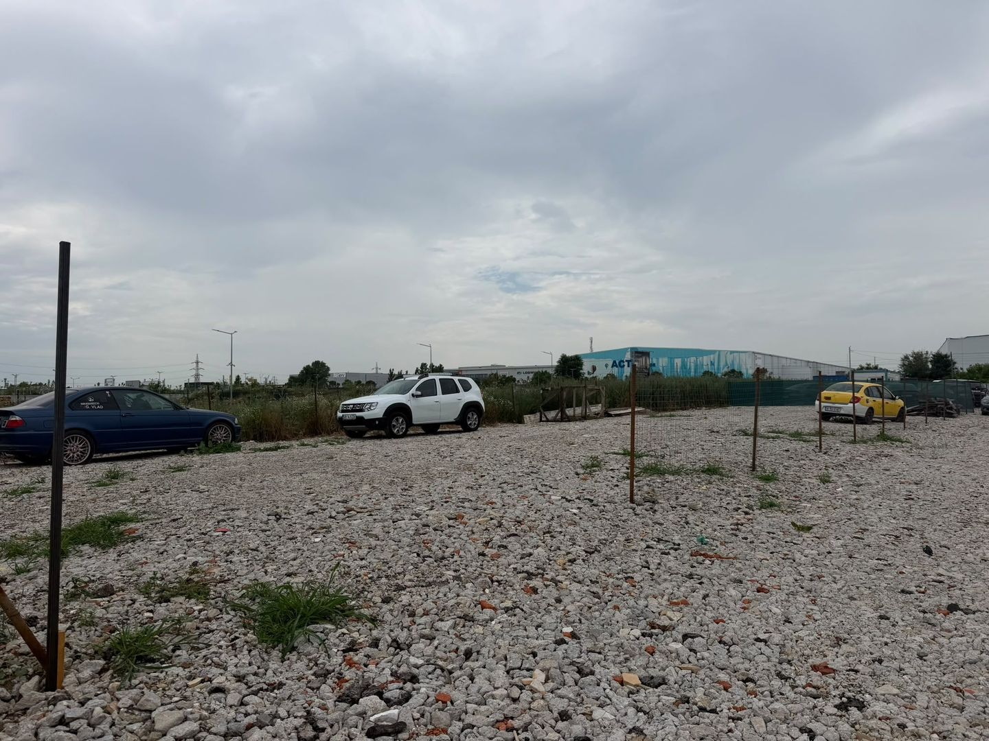 Teren de inchiriat-zona Chiajna ( vis a vis de centura) 550 Euro - Poză 2