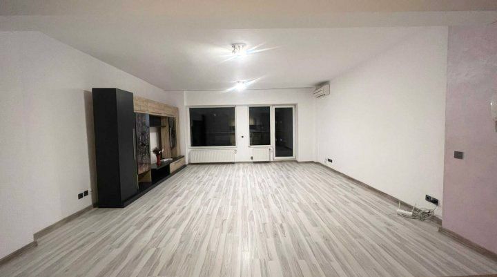 Dristor- Apartament Modern,3 camere-120 mp- Comision 0% - Poză 2