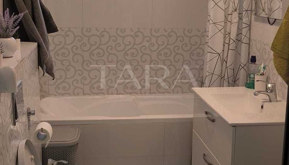 Apartament cu 3 camere, etaj 1, parcare inclusă, acces privat. - Poză 8