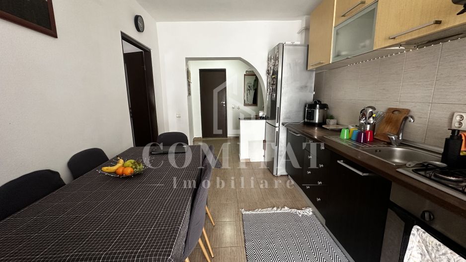 Apartament la etaj intermediar | Loc de parcare | Zona Str Eroilor - Poză 1