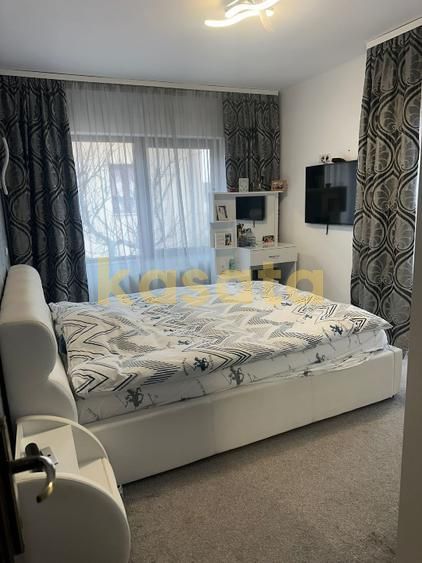 Casă individuală 8 camere în Bragadiru, 320 mp utili, teren 418 mp - Poză 13