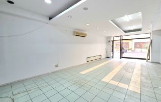 Spatiu comercial ultracentral cu vad- 50 mp