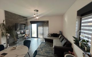 Apartament la Casă | 3 Camere | 64MPU | 83MP Curte I Șelimbăr - Poză 2