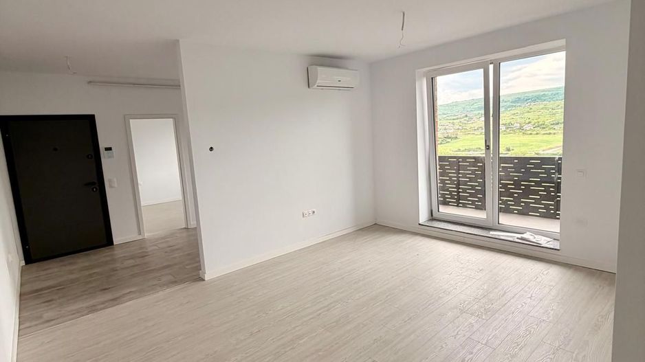 Apartament 3 camere, finisat, parcare si boxa inclusa, BETA RESIDENCE - Poză 1