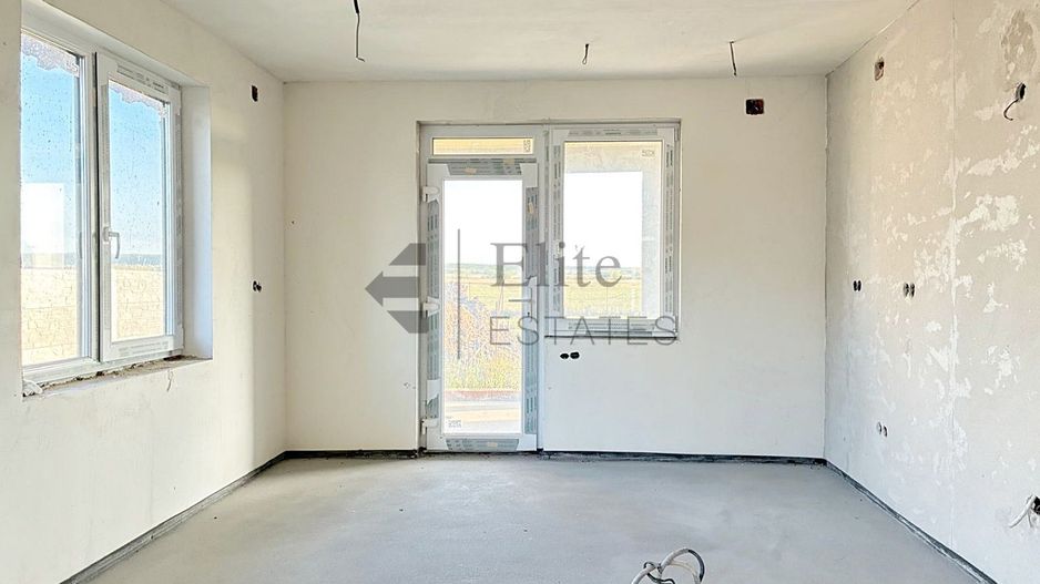 Casa cu 4 camere de vanzare in Cihei - Poză 2