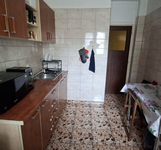 Vanzare Apartament 3 camere, parter/9, bloc reabilitat, 2 băi – Rahova Sebastian - Poză 2