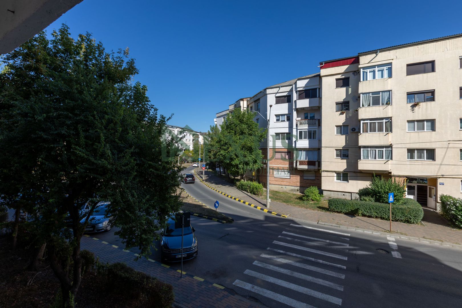 Apartament cu 4 camere, 90 mp, etaj 1 – Zona Nord, Bacău - Poză 26
