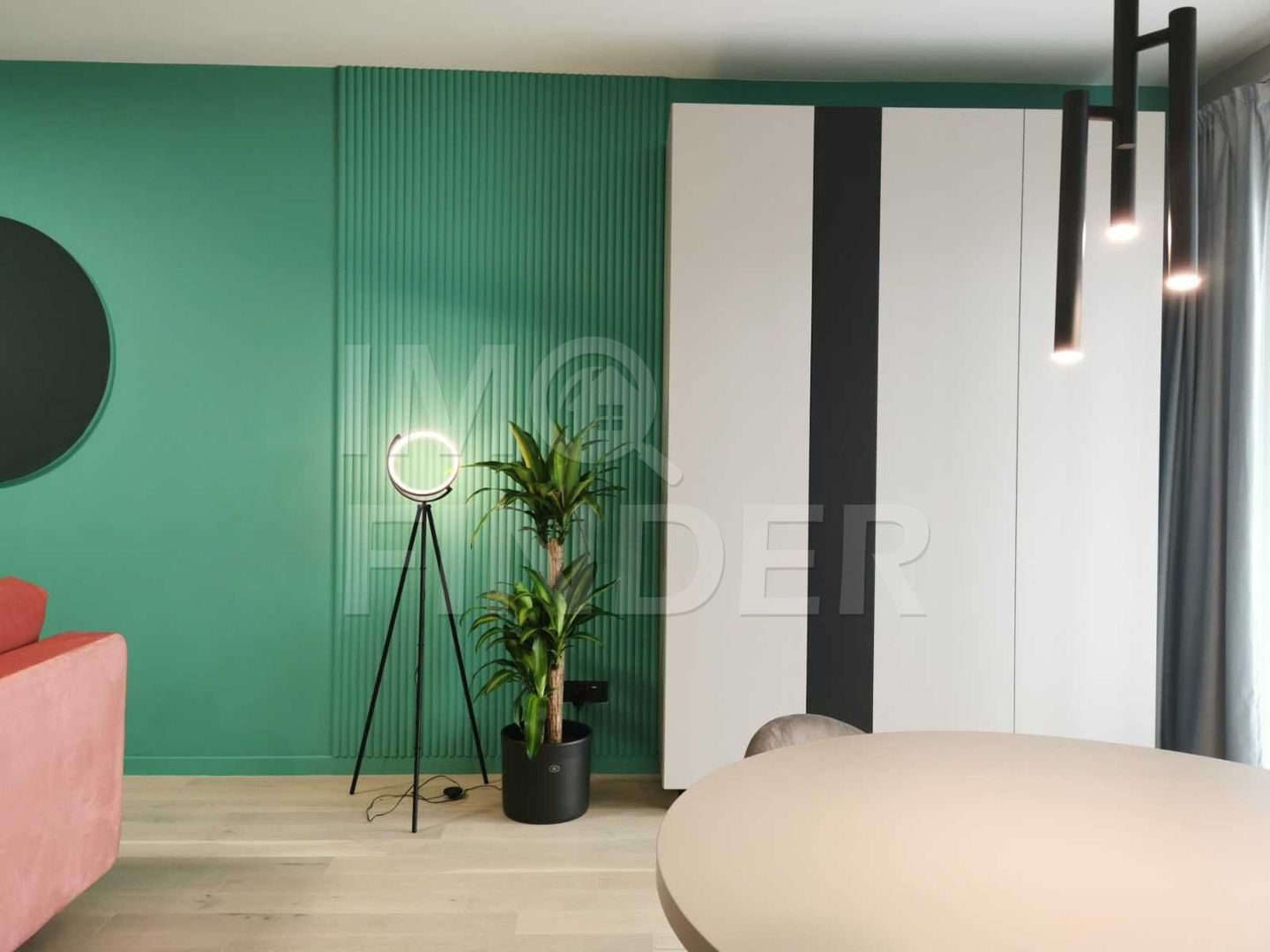 Apartament Ultrafinisat cu gradina zona Centrala - Poză 3