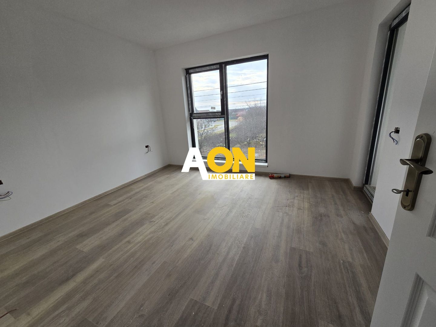 Casa Individuala 4 Camere 316mp Teren, Complet Finisat - Poză 4