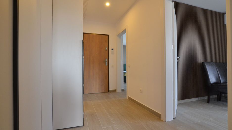 Apartament la prima inchiriere cu parcare subterana URBAN PLAZA - Poză 8