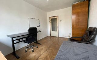 Apartament 3 camere Calea Sagului etaj 1 cu centrala - Poză 10
