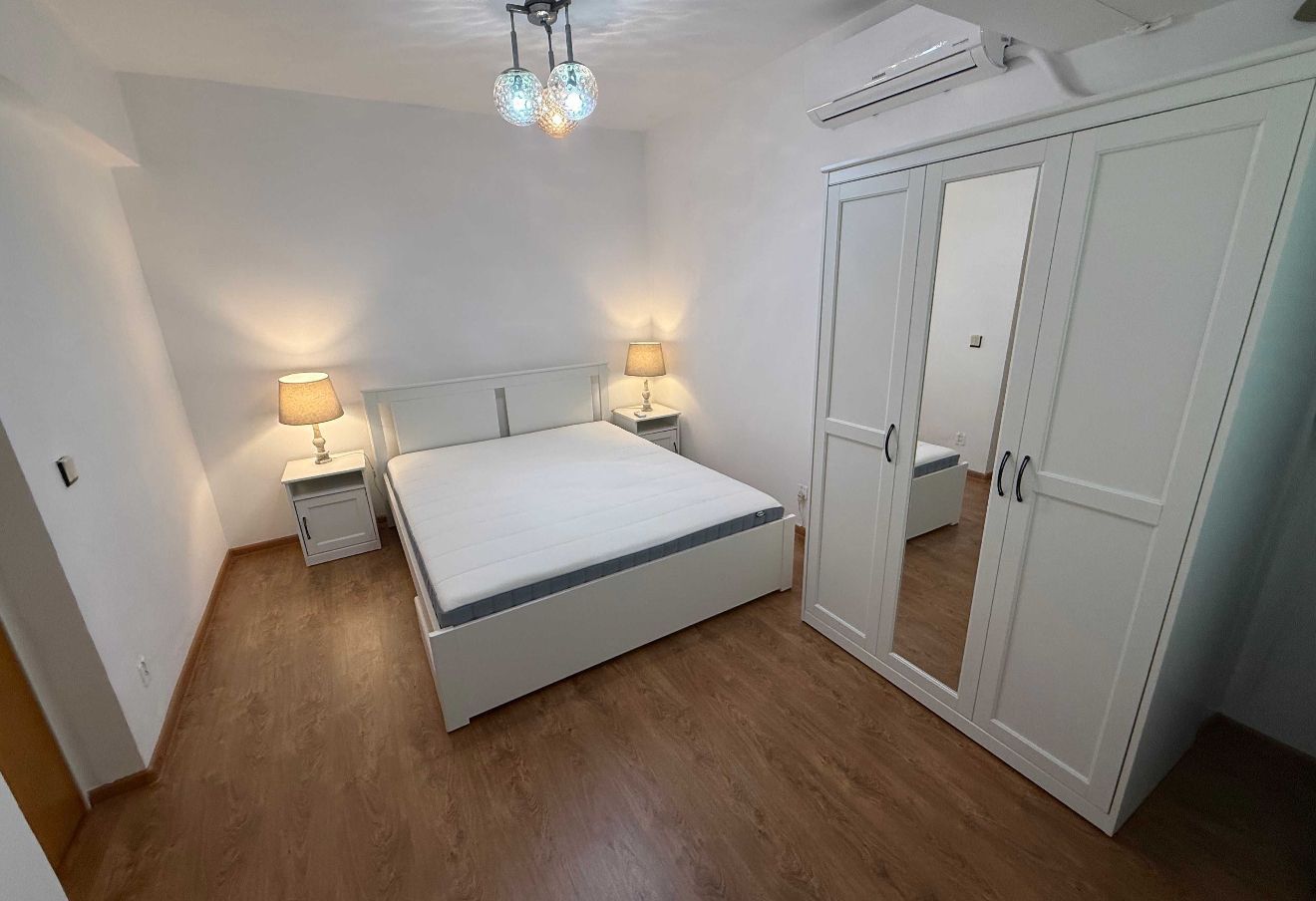 AP. 4 CAMERE IANCULUI, BUCATARIE INCHISA, DOG-FRIENDLY,MOBILAT MODERN - Poză 4