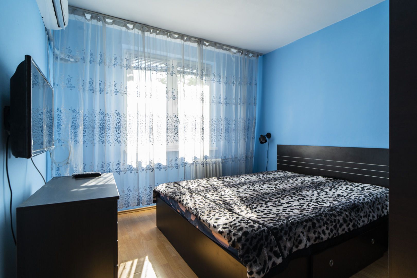 Apartament 2 camere, mutare imediata, zona Ghencea, capatul tramvaiului 41! - Poză 5