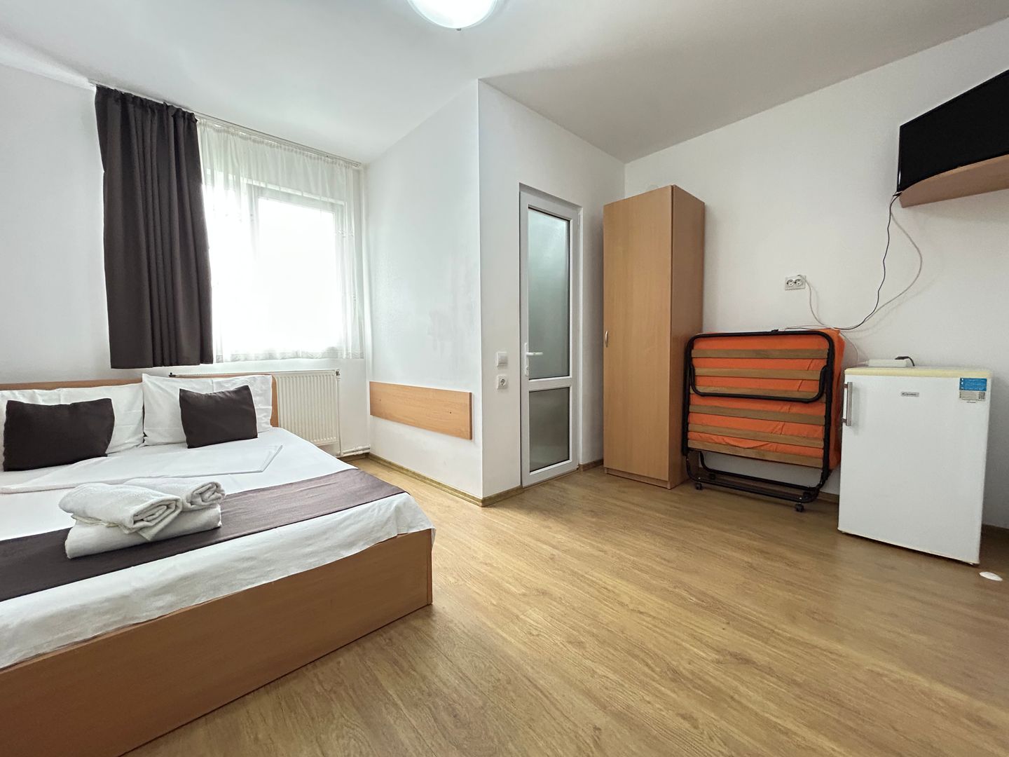 Afacere Turistică la Cheie | Pensiune 10 Camere | Eforie Nord - Poză 7