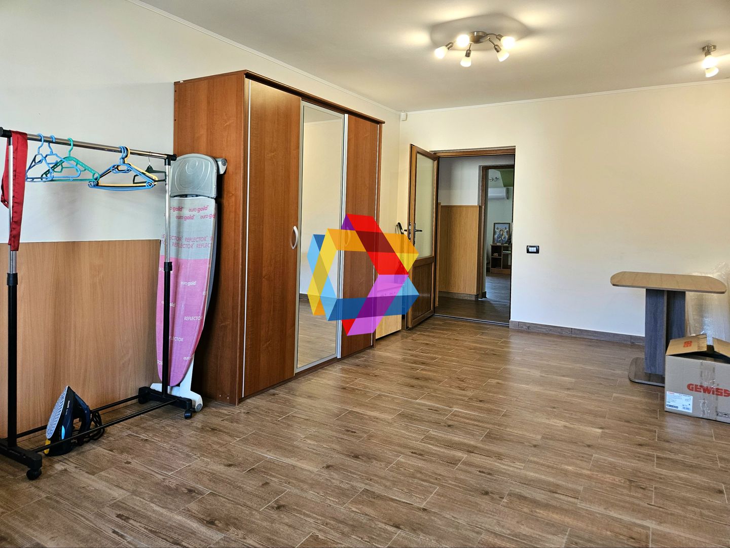 Casă plus Spațiu comercial  741 mp, Teren 906 mp Brasov - zona Blumana - Poză 8