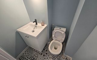 Apartament 3 Camere,  2 Bai, Etaj 1, Complet Renovat, Cetate - Poză 8