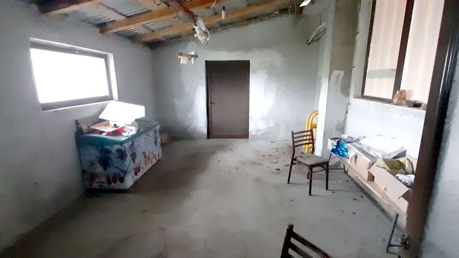 Casă şi spaţiu multifuncţional, bar, sală de evenimente în Brătuleşti - Poză 7