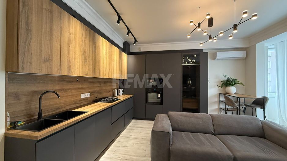 Apartament cu 2 dormitoare si living chiar in centrul Chișinăului - Poză 6