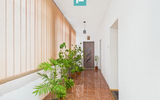 Casă cu 2 corpuri și 3 camere în Nădab - Poză 11