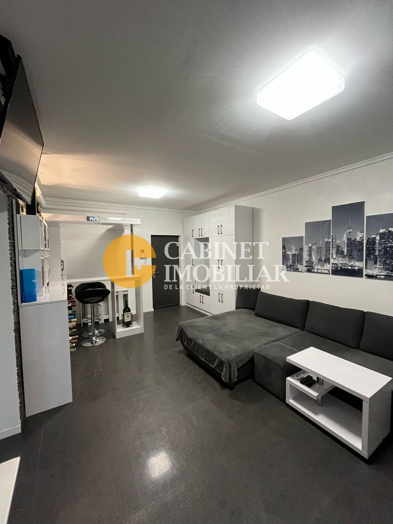 Apartament 3 camere - Etaj Intermediar - Poză 1