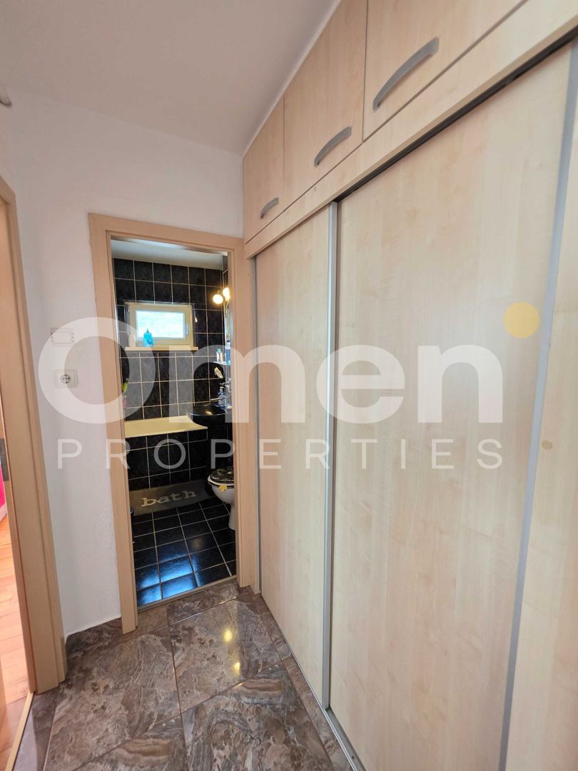 Apartament cu 3 camere, etaj intermediar, cu garaj, zona Spital Judetean - Poză 8