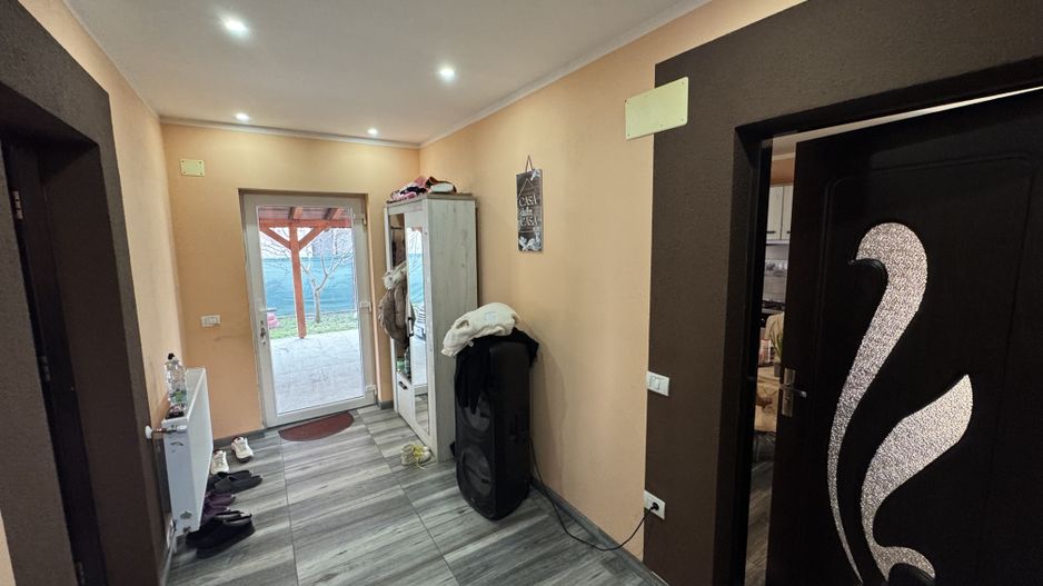 Casa Individuala Sanmihaiu Roman,P+M,4 Camere,2 Bai,Panouri Solare,Carport Auto - Poză 6