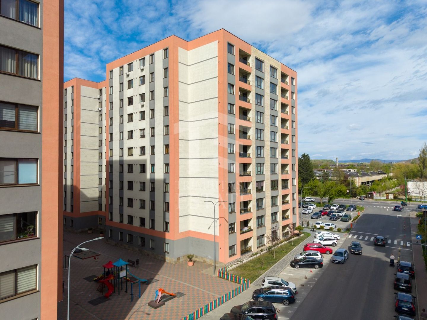 CORESI - Isaran | 3 camere 82 mp loc de parcare si boxa - Poză 27