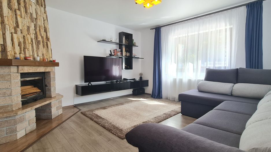Casa individuala 3 camere mobilata utilata Tarlungeni - Poză 1