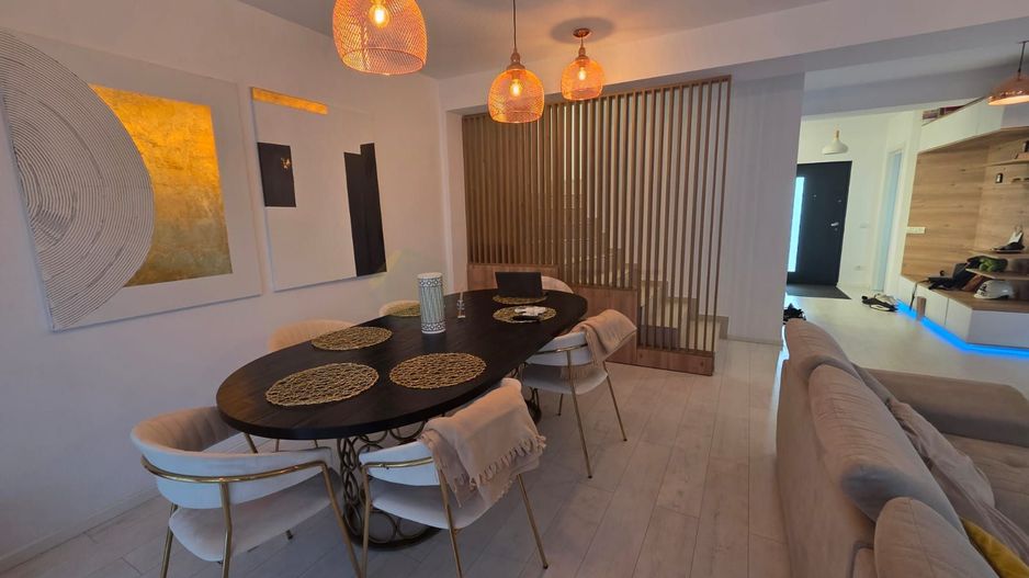 Vilă  cu mansardă, piscină și design modern – Tunari - Poză 5