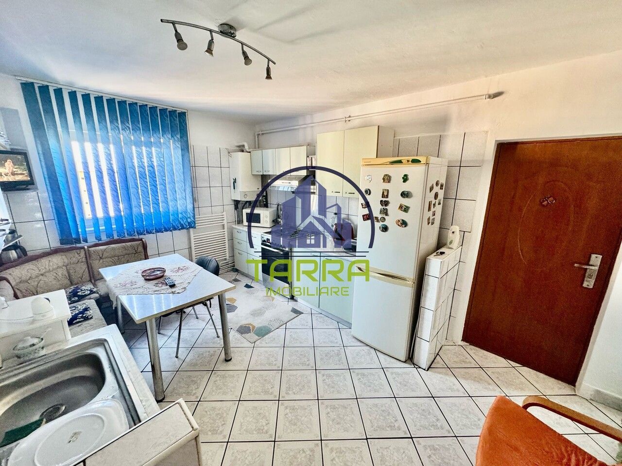 Apartament cu 2 camere de vanzare in Alba Iulia cartier Cetate - Poză 4