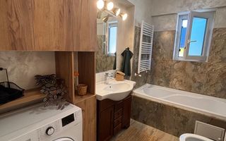 Apartament 4 camere, LUX, Capat CUG- 650 EURO - Poză 19