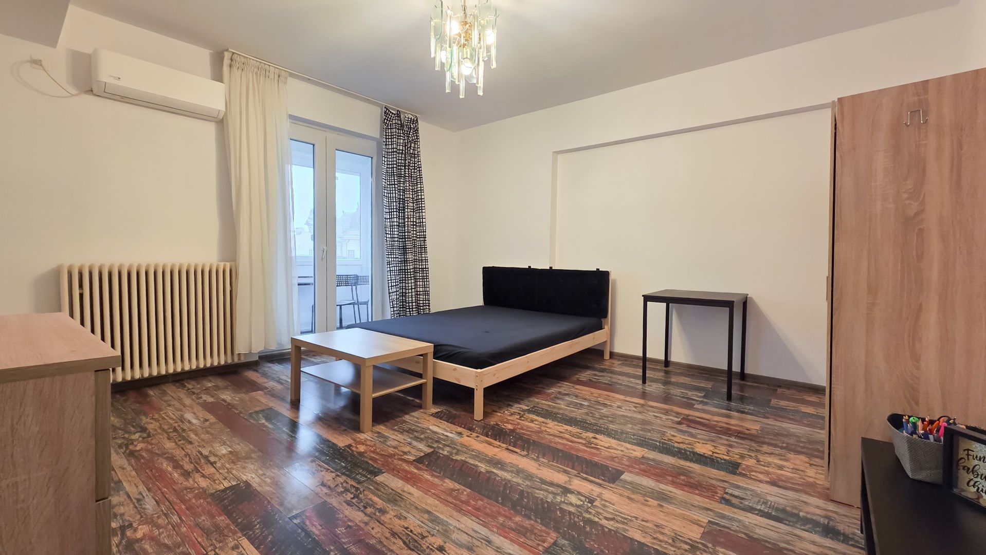 Garsonieră spațioasă de închiriat – Universitate | Str. Academiei - Poză 1