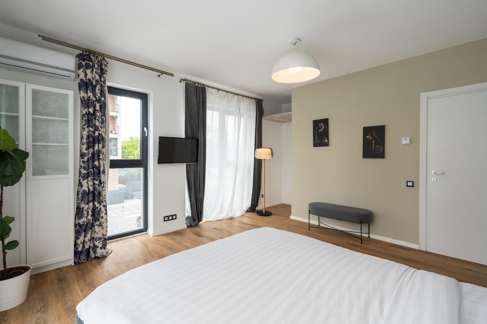 Inchiriere apartament 3 camere | Sisesti - Poză 18